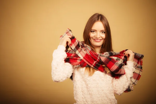 Bellissimo modello con vestiti invernali . — Foto Stock