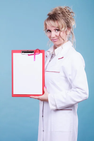 Female doctor with folder and pink ribbon — Stock Photo, Image