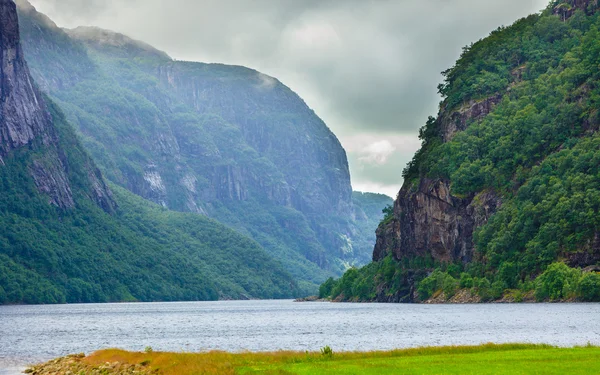 Cloudy rainy mountains and fjord in Norway, — Stock Photo, Image