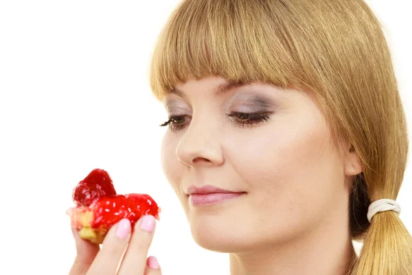 Woman holds cake strawberry cupcake — Stock Photo, Image