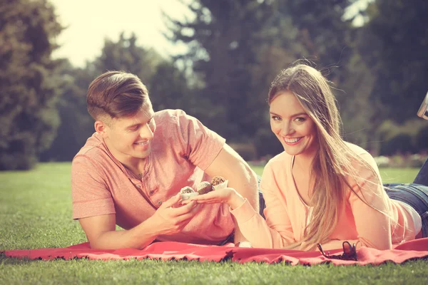 Couple on picnic date outdoor. — Stock Photo, Image