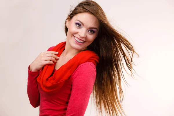 Kvinna mode flicka med hår blåsa — Stockfoto