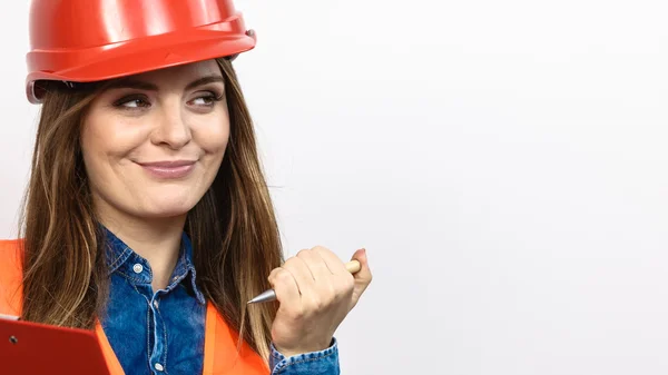 Mulher engenheiro construtor de construção no capacete . — Fotografia de Stock