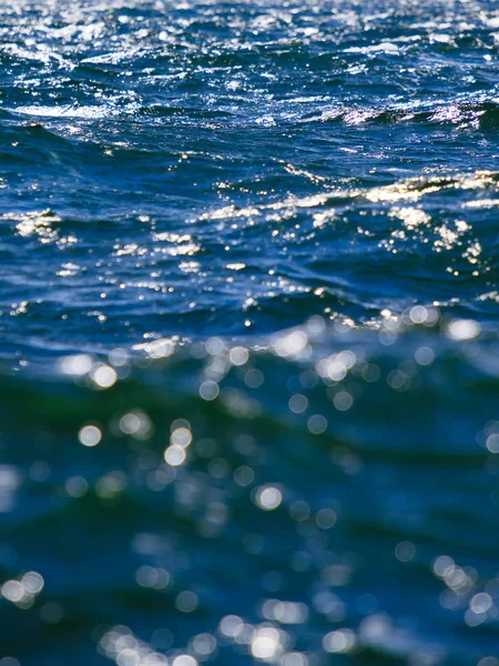 Seascape blaue Meeresoberfläche. Hintergrund Wasser. — Stockfoto