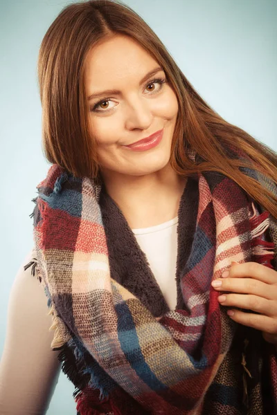 Beautiful model with winter clothes. — Stock Photo, Image