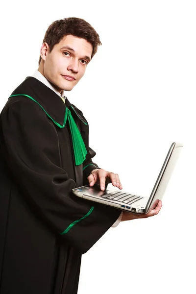 Jovem advogado masculino segurar laptop PC . — Fotografia de Stock