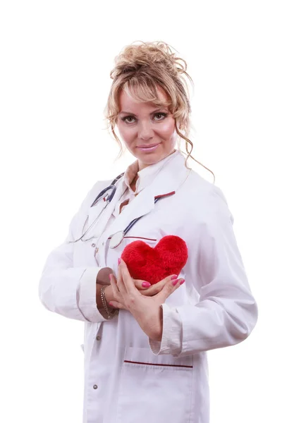 Θηλυκό καρδιολόγος με κόκκινη καρδιά. — Φωτογραφία Αρχείου