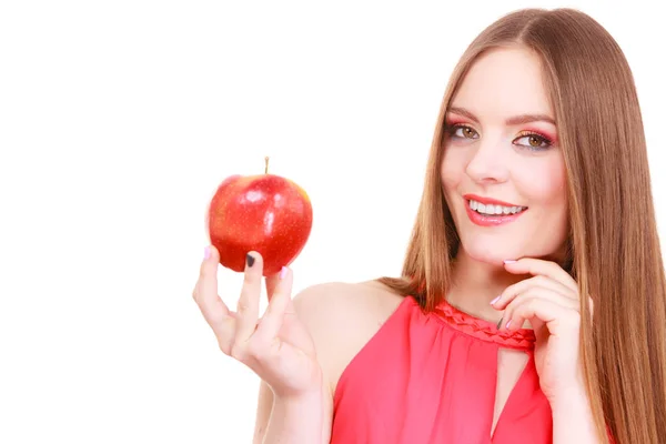 Barevný make-up okouzlující dívka žena drží jablko ovoce — Stock fotografie