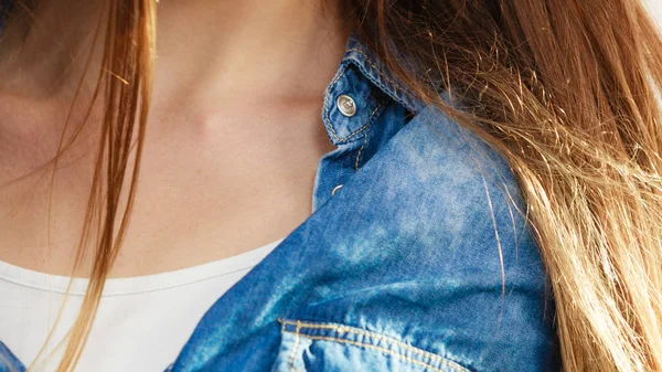 Female neck in jeans jacket. — Stock Photo, Image