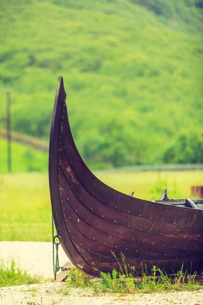 Part of old wooden viking boat in norwegian nature — Stock Photo, Image