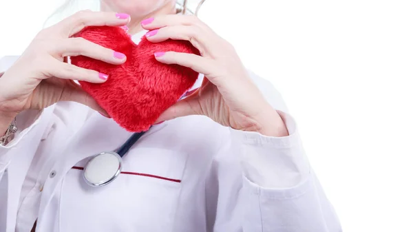 Doctora con corazón . — Foto de Stock