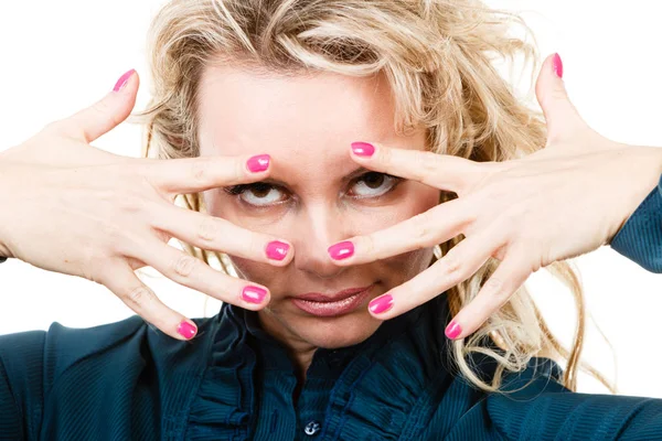 Atractivo retrato de mujer rubia — Foto de Stock