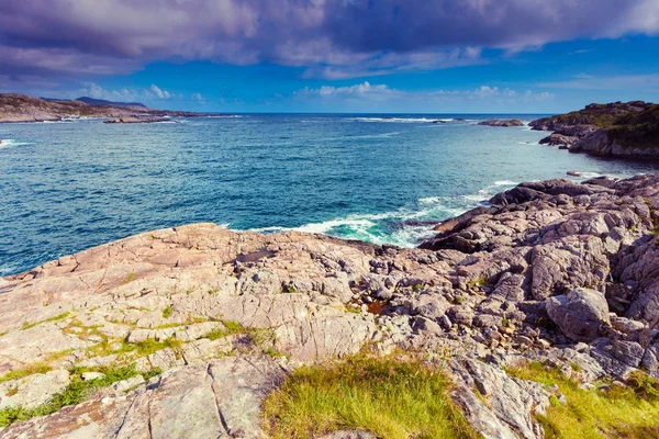 Södra Norges kust med havsutsikt — Stockfoto