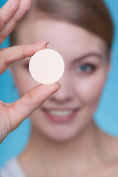 Woman hand holding big effervescent pill — Stock Photo, Image