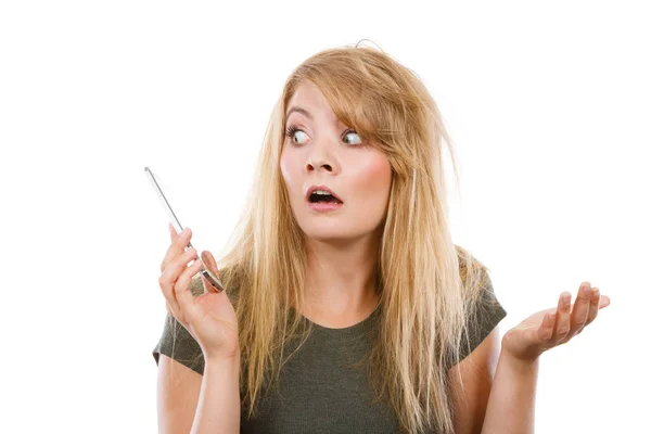 Crazy young woman talking on phone — Stock Photo, Image