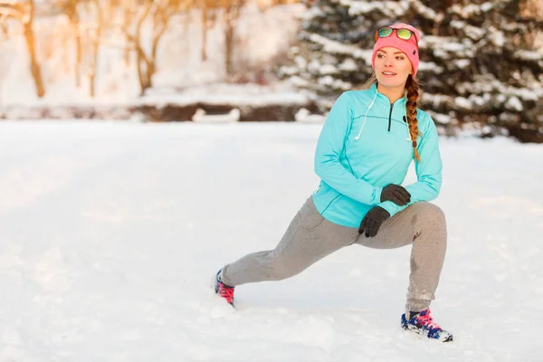Outdoor Sport Exercises Sporty Outfit Ideas Woman Wearing Warm Sportswear  Stock Photo by ©Voyagerix 369274966