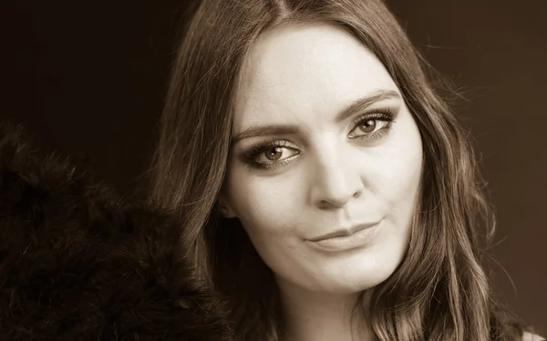 Portrait of beautiful young woman with makeup — Stock Photo, Image