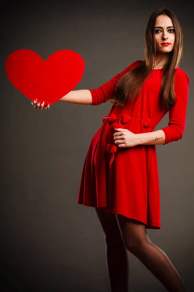 Valentines Day woman holding heart. — Stock Photo, Image