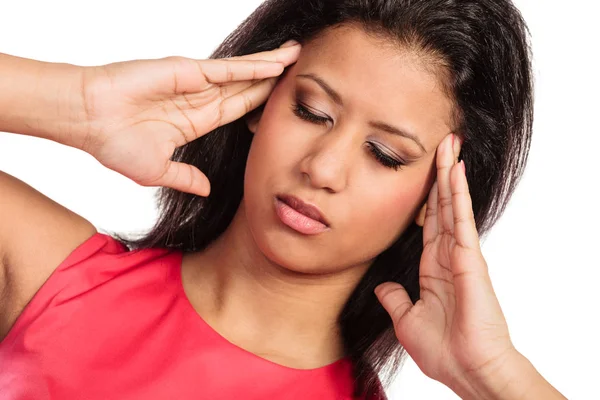 Kvinna som lider av huvudvärk migrän smärta. — Stockfoto
