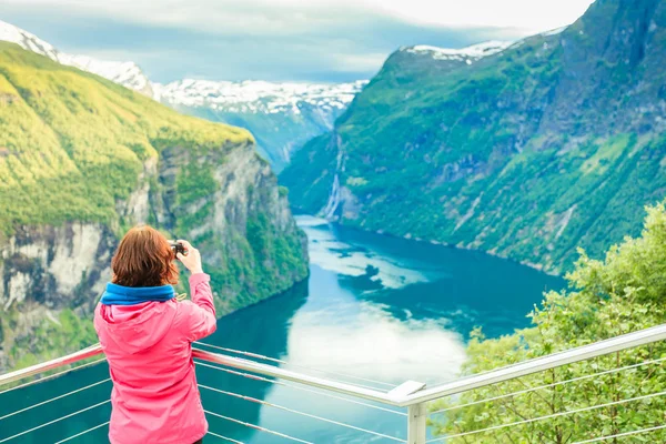 Fotografia turistica dal punto di vista Flydasjuvet Norvegia — Foto Stock