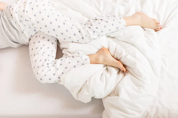 Sleepy woman sleeping in the bed. — Stock Photo, Image