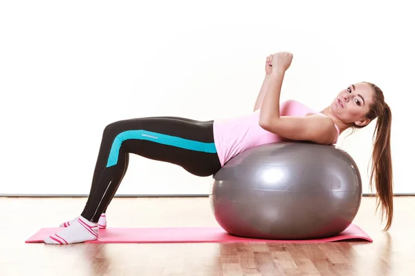 Fit girl working out. — Stock Photo, Image