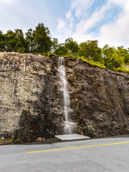 Little waterfall in mountains, Norway. — Stock Photo, Image