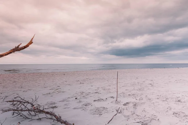 Östersjön med sandstrand — Stockfoto