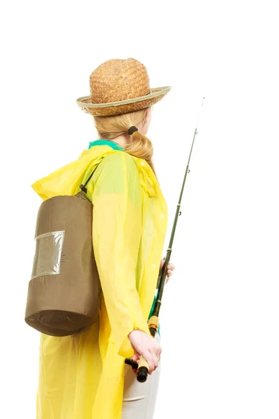 Mulher com haste de pesca, equipamento de fiação — Fotografia de Stock