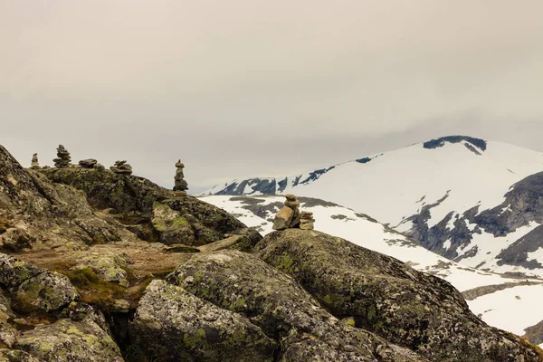 Vue sur les montagnes depuis le belvédère de Dalsnibba en Norvège — Photo