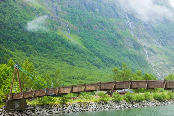 Weergave van brug in Gudvangen, Noorwegen — Stockfoto