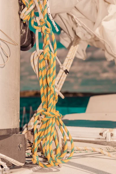 Detailed closeup of rigging on sail boat — Stock Photo, Image