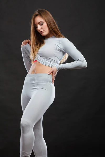 Sport passen vrouw in thermische kleding. — Stockfoto