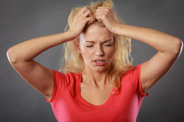 Stressed, frustrated, depressed young woman in pain — Stock Photo, Image