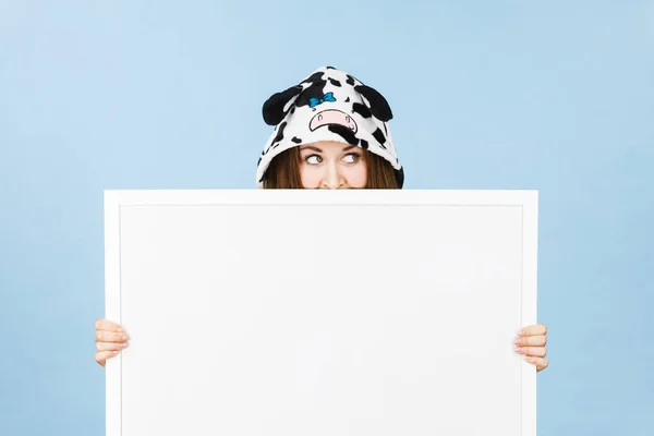 Funny girl with blank empty banner board. — Stock Photo, Image
