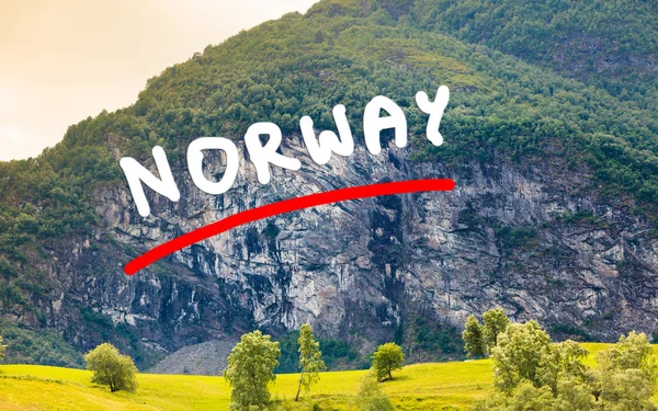 Norveç 'te dağlar manzarası. — Stok fotoğraf