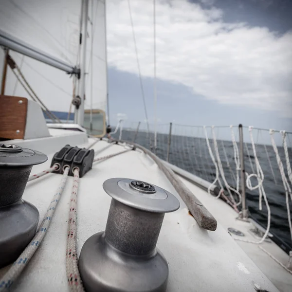 Yacht capstan on sailing boat during cruise — Stock Photo, Image