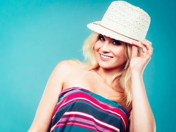 Blonde woman wearing colorful striped strapless shirt — Stock Photo, Image