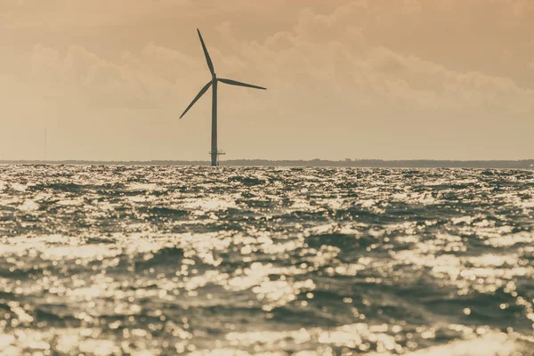 Turbines windpark in de Oostzee, Denemarken — Stockfoto