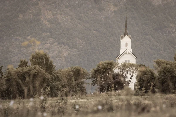 Igreja Oppstryn na Noruega — Fotografia de Stock