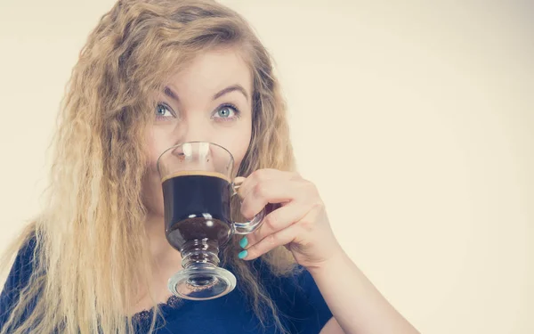 Positive woman drinking her morning coffee — Stock Photo, Image