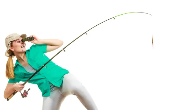 Mulher com haste de pesca, equipamento de fiação — Fotografia de Stock