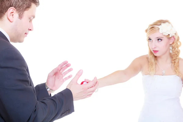 Man proposes to woman, she refuses — Stock Photo, Image