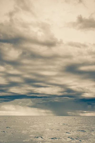 Zeegezicht zee horizon en de hemel. — Stockfoto