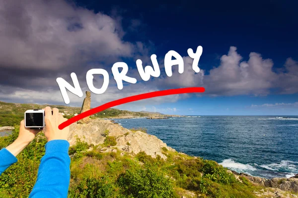 Woman tourist taking photo with camera in Norway — Stock Photo, Image