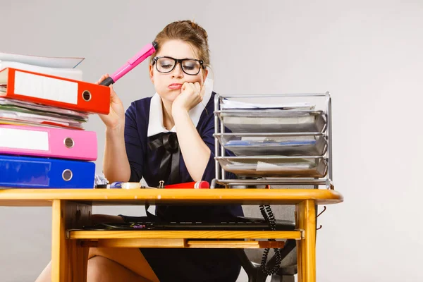 Sleepy business woman in office working — Stock Photo, Image