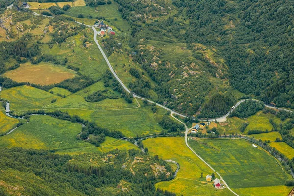 Vista sulla valle di Geiranger dal punto di vista della Dalsnibba in Norvegia — Foto Stock