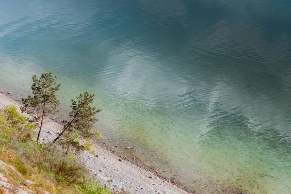 Macha wody z małe fale morza — Zdjęcie stockowe