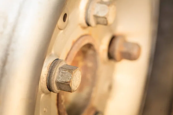 Detailed closeup of rim wheel screw — Stock Photo, Image