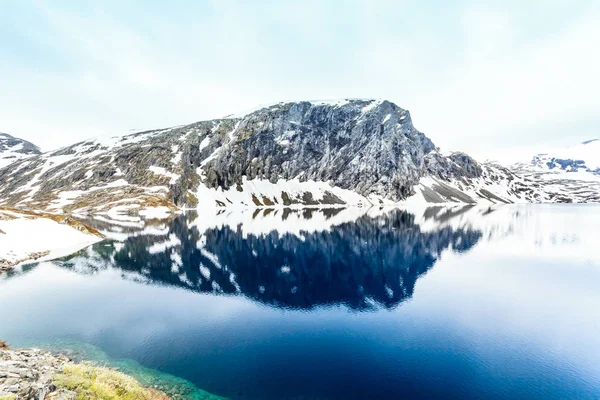 Djupvatnet sjön, Norge — Stockfoto